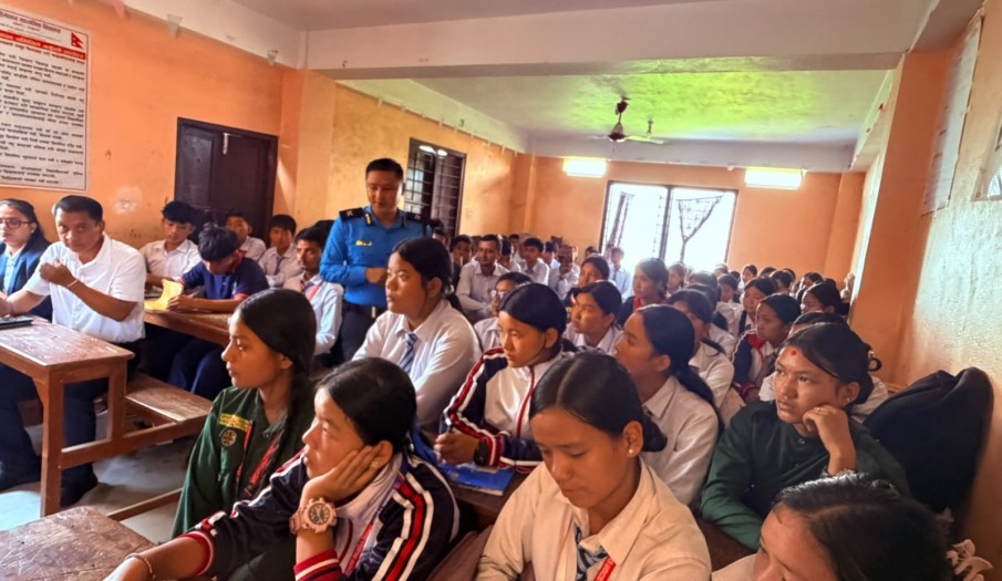 सहायक प्रमुख जिल्ला अधिकारी श्री सुमन कुमार कार्कीज्यूको अध्यक्षतामा लागु औषध सम्बन्धी सचेतना कार्यक्रम सम्पन्न । (मिति २०८३/०६/१५)