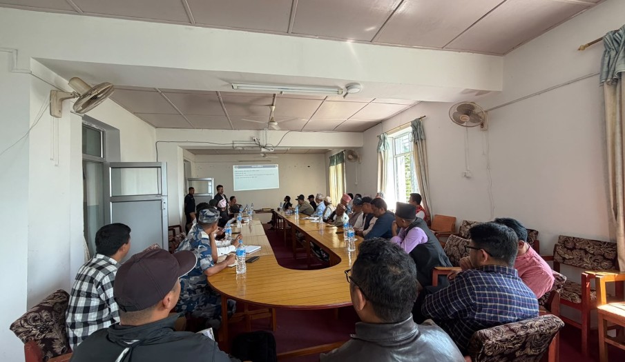 प्रमुख जिल्ला अधिकारी श्री डा. डिजन भट्टराईज्यू अध्यक्षतामा जिल्ला विपद व्यवस्थापन समितिको बैठक सम्पन्न। (मिति २०८३/०६/२९)
